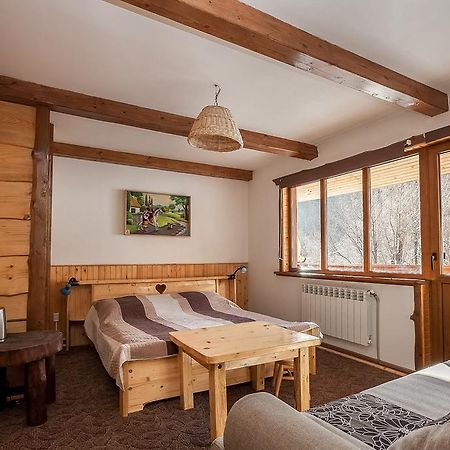 Vatra Hotel Jaremcse Kültér fotó