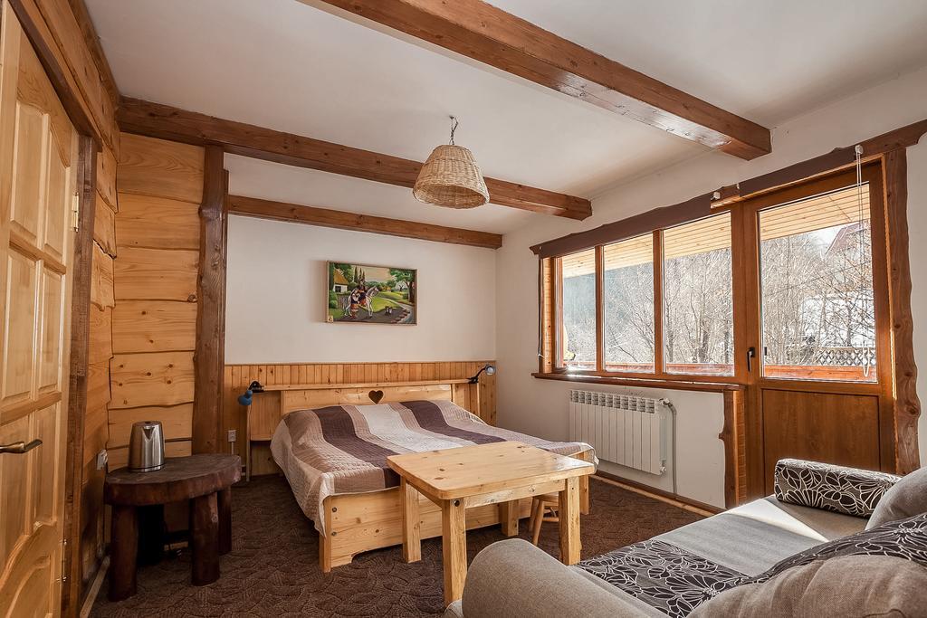 Vatra Hotel Jaremcse Kültér fotó