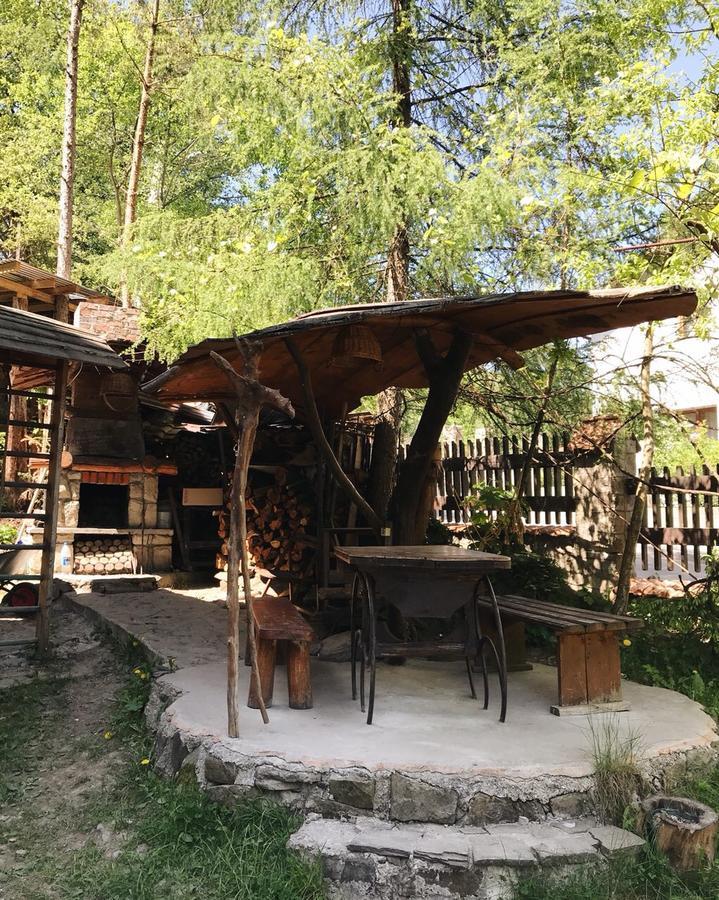 Vatra Hotel Jaremcse Kültér fotó